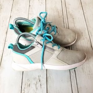 Vionic Lyla Agile Zipper Comfort Sneakers